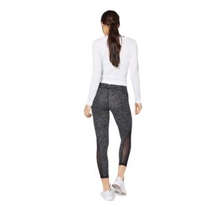 Authentic Lululemon ‘Train Times’ 7/8 leggings in Black with white polka dot